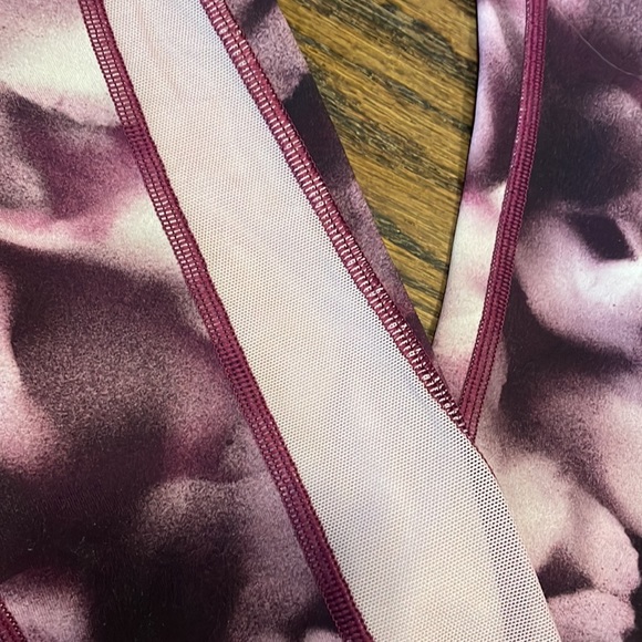 Lululemon leggings - Picture 2 of 5